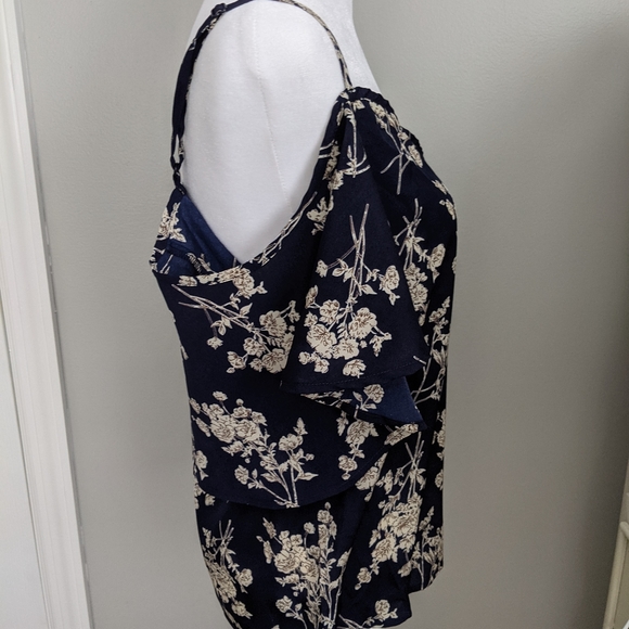 SHEIN cold shoulder botanical print top - Picture 12 of 12